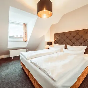 https://familienapartment-am-neumarkt-lll.dresdenhotels.net