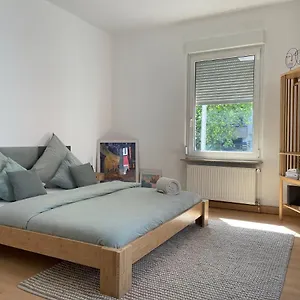 https://splendid-bungalow-mitten-in-hannover.hannover-hotel.net