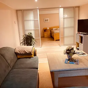 https://ferienwohnung-im-haus-annabelle.dusseldorf-hotel.net