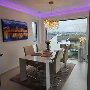 https://phonixsee-privatunterkunft-mit-dachterrasse.dusseldorf-hotel.net